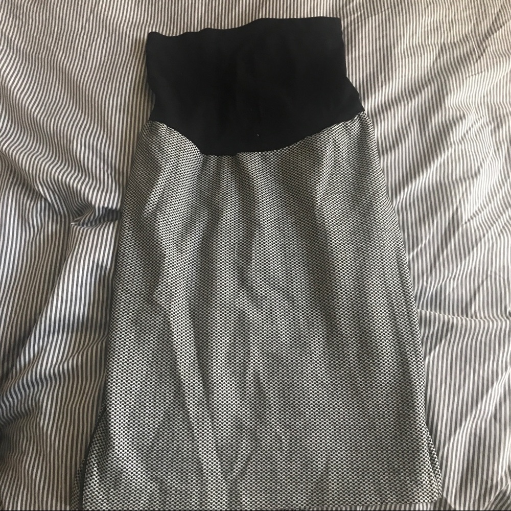 A Pea in the Pod Maternity Skirt Small